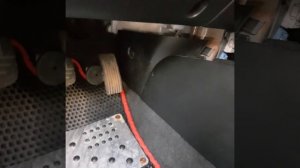 Снятие панели АКПП на Лансер 9 ( mitsubishi lancer 9 )