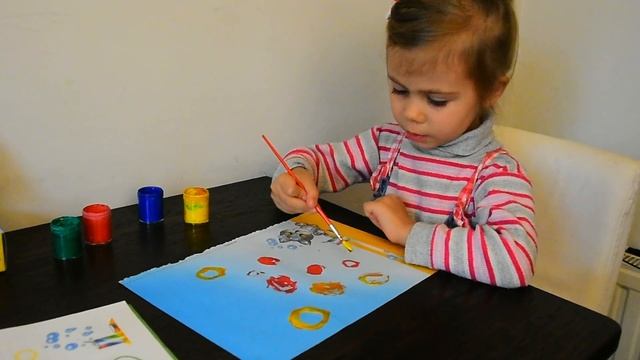 Чем занять ребенка 3-4 лет? Рисуем мыльные пузыри! смотреть онлайн