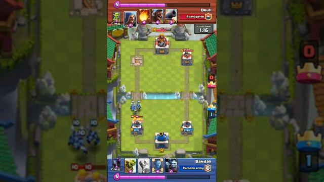 Clash Royale: Затащил с 1 хп на королевской башне) смотреть онлайн