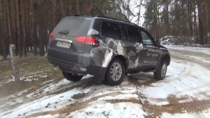 Mitsubishi Pajero Sport (Митсубиши Паджеро Спорт) на легком бездорожье