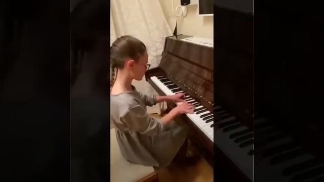 Шрамко Лиза Фламенко Вильям Гиллок смотреть онлайн
