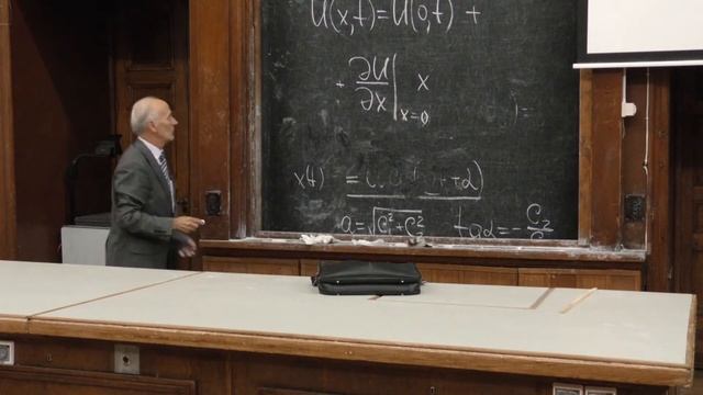 Халилов В. Р. - Теоретическая механика - Линейные колебания (Лекция 1) смотреть онлайн