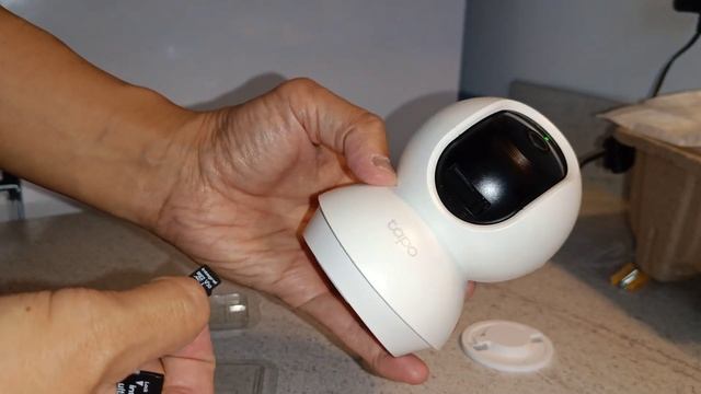 TP Link Tapo TC70 Indoor camera unboxing and setup смотреть онлайн