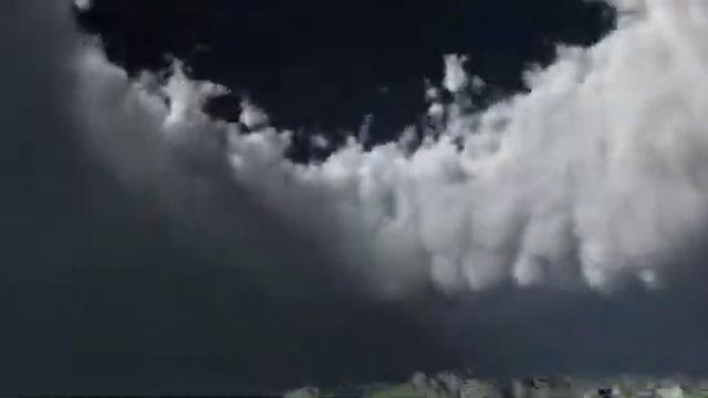 Vue 8 Landscape flyover (& into the clouds) смотреть онлайн
