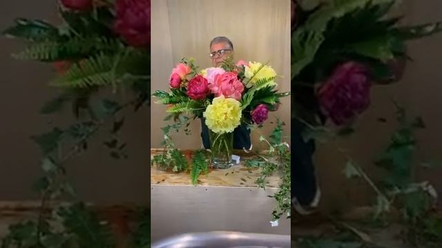 Fresh Peony Arrangement Daily Happy with Chris Norwood смотреть онлайн