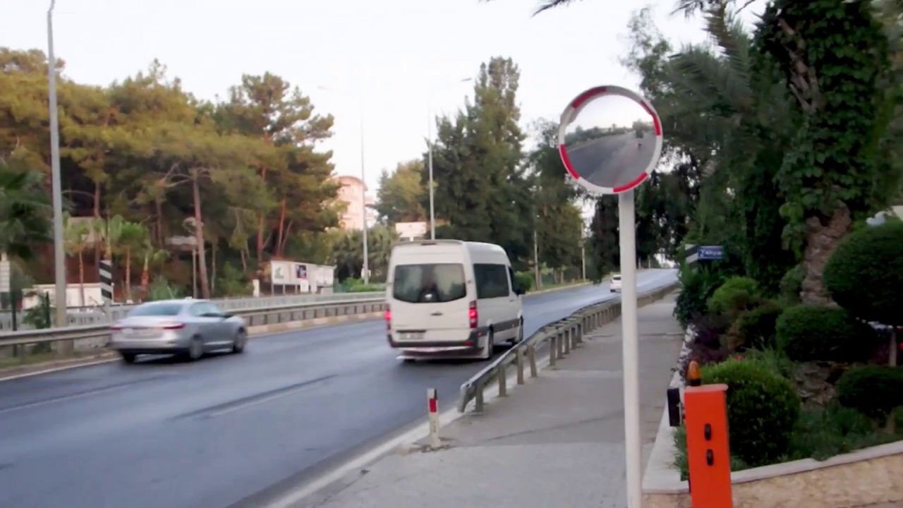 Как пройти от основного корпуса к Annabella Diamond Annex Hotel 4