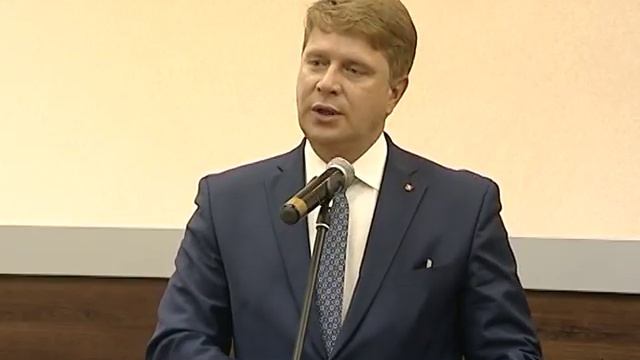 Василию Сизикову пожелали полюбить Серов и его людей смотреть онлайн
