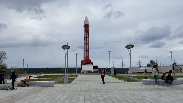 Калуга и Калужская область. Оптина Пустынь, Шамордино, музей космонавтики, сероводородные озёра. смотреть онлайн