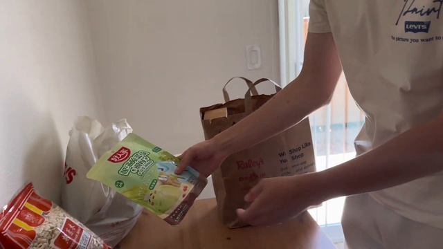 Фуд банки в Сакраменто: Помощь тем, кто в нужде ??