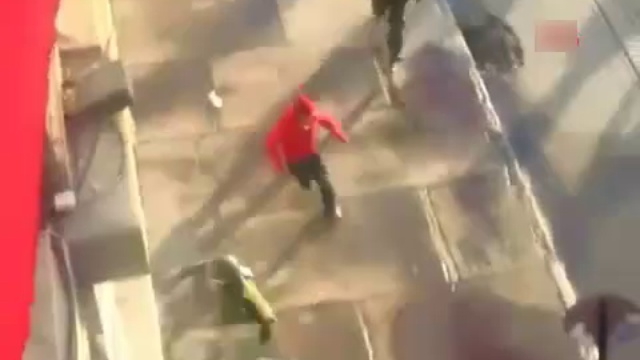 Полицейский идёт на таран смотреть онлайн