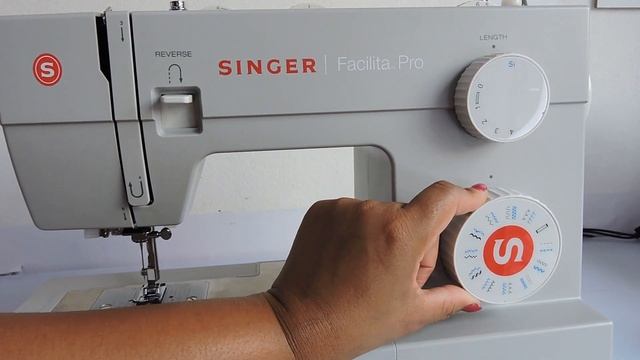 CONHEÇA A FACILITA PRO 4423 DA SINGER смотреть онлайн