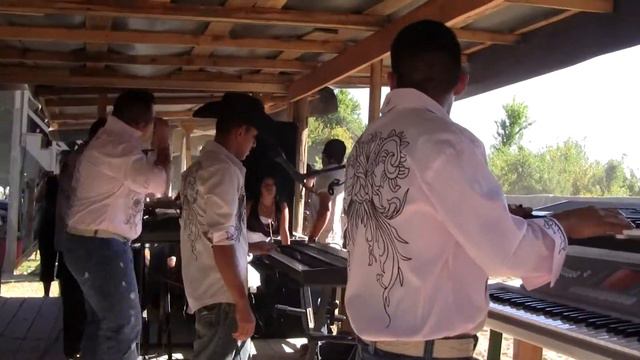 fuego en el jaripeo maria salome смотреть онлайн