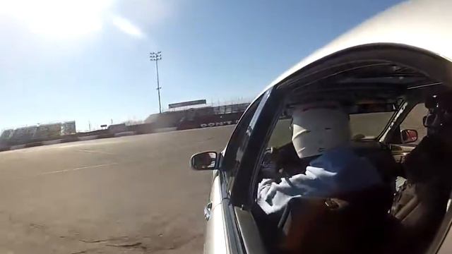 Drift Taxi - Mercedes Benz W220 S600 Drifting смотреть онлайн