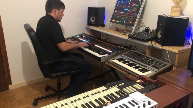 EP. Phased Rhodes vibes - Roland Jupiter-X смотреть онлайн