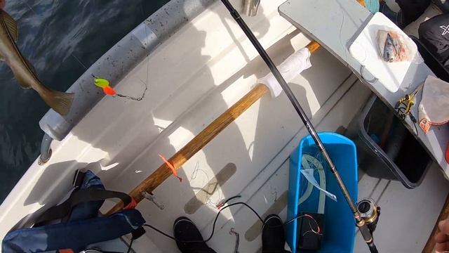 МЕРЛАНГ. РЫБАЛКА В НЕПОГОДУ. смотреть онлайн