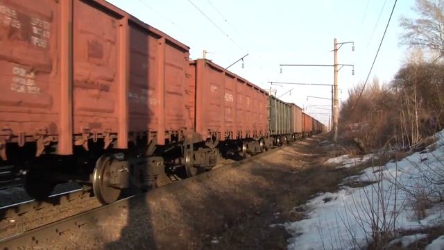 ВЛ80Т-1344 с грузовым поездом смотреть онлайн