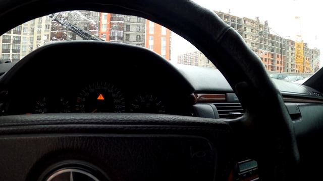 Идеальный W210 за 450000 рублей, чем не капсула времени?
