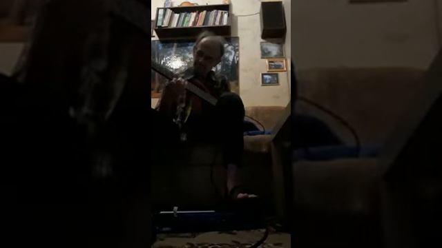Бас гитара с Roland GR 55. смотреть онлайн