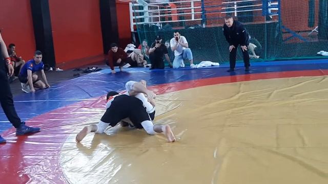 Мухаммад Сафаров Соревнования по греплингу в Казань смотреть онлайн
