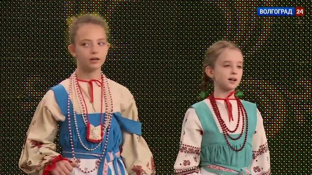 ЗАВАЛИНКА. Образцовый фольклорный ансамбль "Варенька" смотреть онлайн