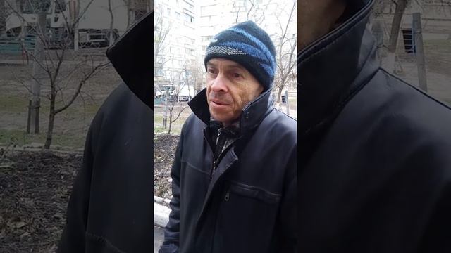 Чем лечить вирус? Мужик с Уханя смотреть онлайн