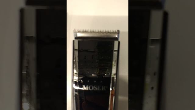 MOSER 1902-0460 Lithium Pro LCD Saç Kesme Makinasi Kutu İçeriği