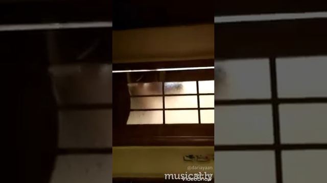 Лол. Девочка залыпла в скотче. Пранки. Ржу не магу!!😂😂😂 смотреть онлайн