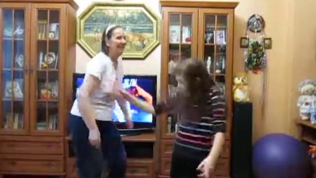 танец, 7летняя внучка и 67 летняя бабушка смотреть онлайн