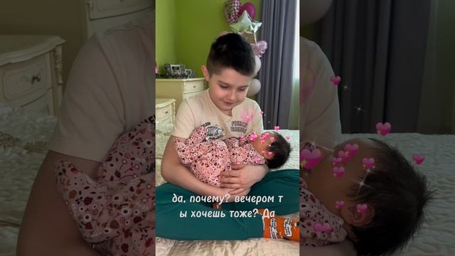 Ярослав не отдает сестренку на прогулку ? смотреть онлайн