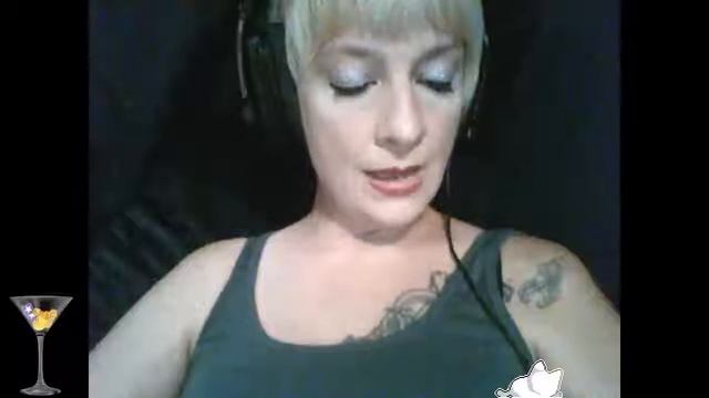 Squiddy Reads: Minecraft The Island By Max Brooks