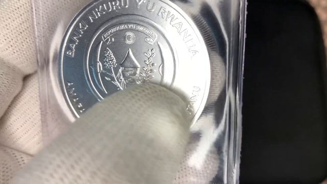 СЕРЕБРЯНАЯ ИНВЕСТИЦИОННАЯ МОНЕТА | МОЛОЧНЫЕ ПЯТНА | ПОЧЕМУ? смотреть онлайн