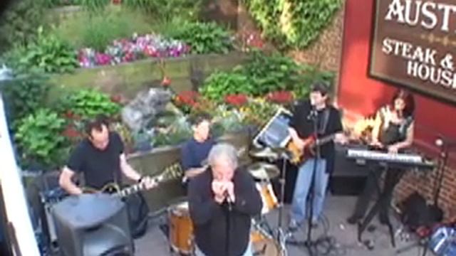 Playing The harmonica W/ The Wray Band смотреть онлайн