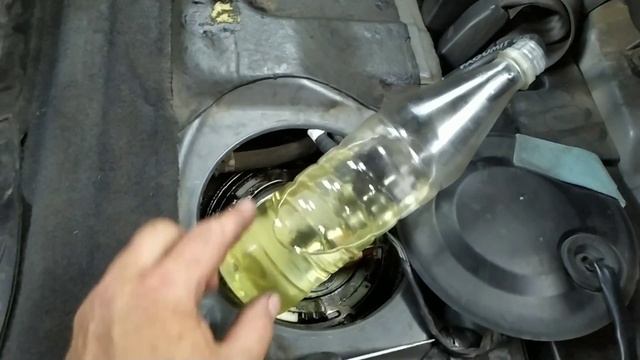 Как набрать бензин с инжекторной машины? Самый простой способ! смотреть онлайн