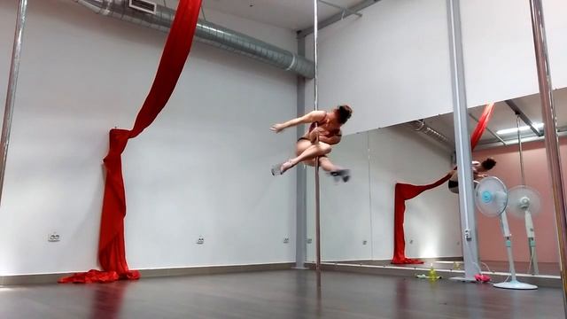 Pole Dance круточка тренер Романовская Юлия Smolensk смотреть онлайн