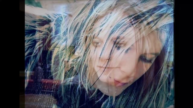 Jonne Aaron & Katri Helena - Hetken Tie On Kevyt смотреть онлайн