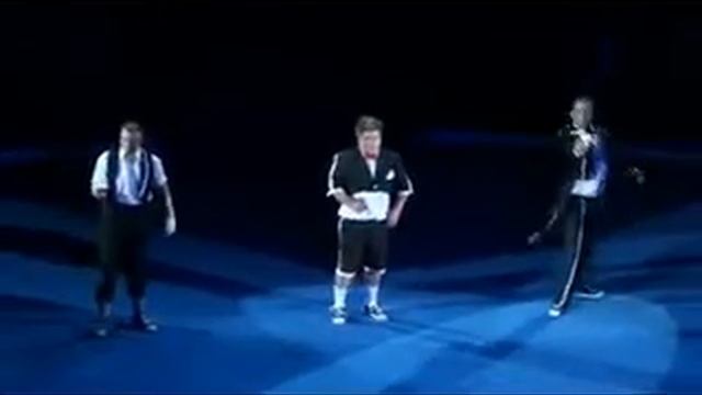Клоунское трио «Equivokee». Реприза Самолетики (2011).flv смотреть онлайн