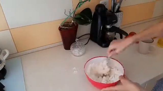Title vlog Пляж, над нами летают вертолёты. Мини- пиццы. Рецепт смотреть онлайн