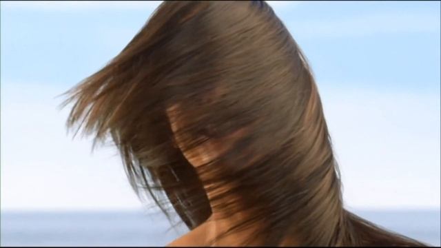 Esther Anderson - Pantene Aqua Light Commercial (November 2011)