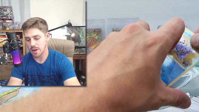 This Radiant Eevee Premium Collection Box Is FIRE! смотреть онлайн