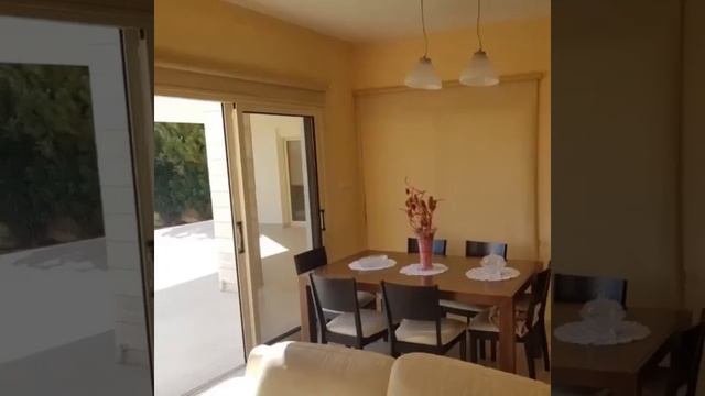 Продажа 4-спальной виллы г.Лимассол, р-н Агиос Тихонас смотреть онлайн