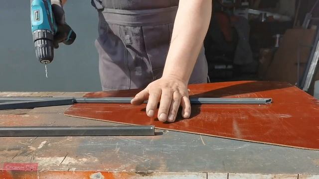 Качаем воду без электричества! Или ветронасос своими руками/ DIY Windmill Waterpump