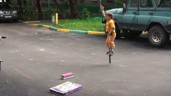 Pogo stick  Children play  Пого стик  Тренажер Кузнечик    YouTube