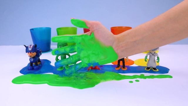 ИГРЫ С КРАСКАМИ. История про Героев в Масках, Щенячий Патруль и цветные краски. смотреть онлайн