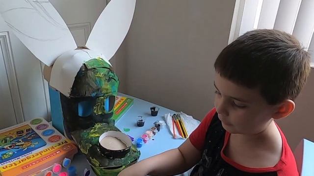 Painting homemade FNAF style mask смотреть онлайн