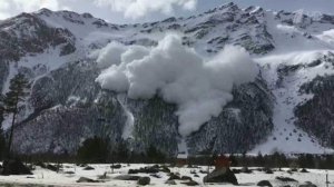 На склоне Чегета обнаружены тела четырех погибших при сходе лавины туристов