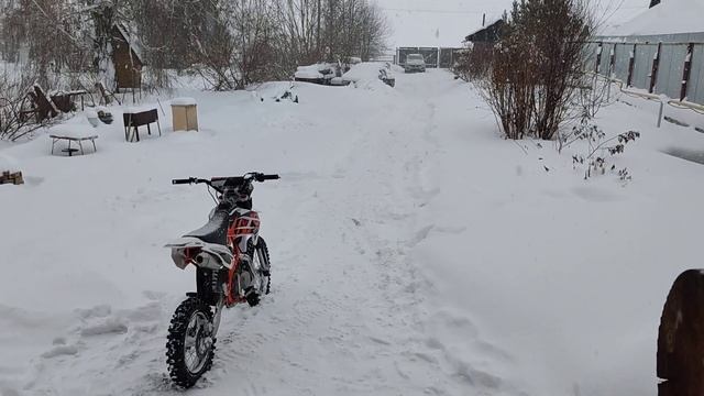 новая мопедка смотреть онлайн