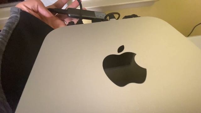 M1 Mac Mini STACK HACK ??? - ft. dual hubs (Satechi & Elecife) + "add more" USB-C ports! смотреть онлайн
