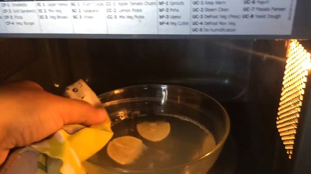 How to clean microwave at home with Lemon & Vinegar | Kitchen Tips смотреть онлайн