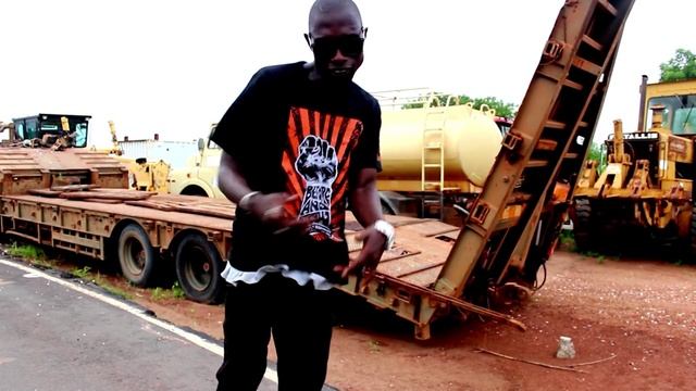 Sitting On the clouds Official Video Sar Trill and Big J's смотреть онлайн