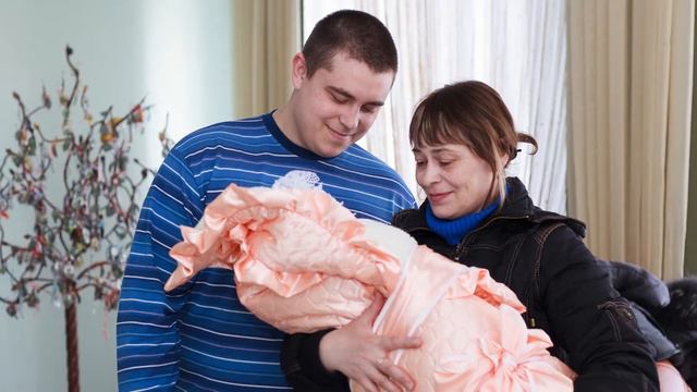 Выписка из Роддома маленькой Ульяны. смотреть онлайн